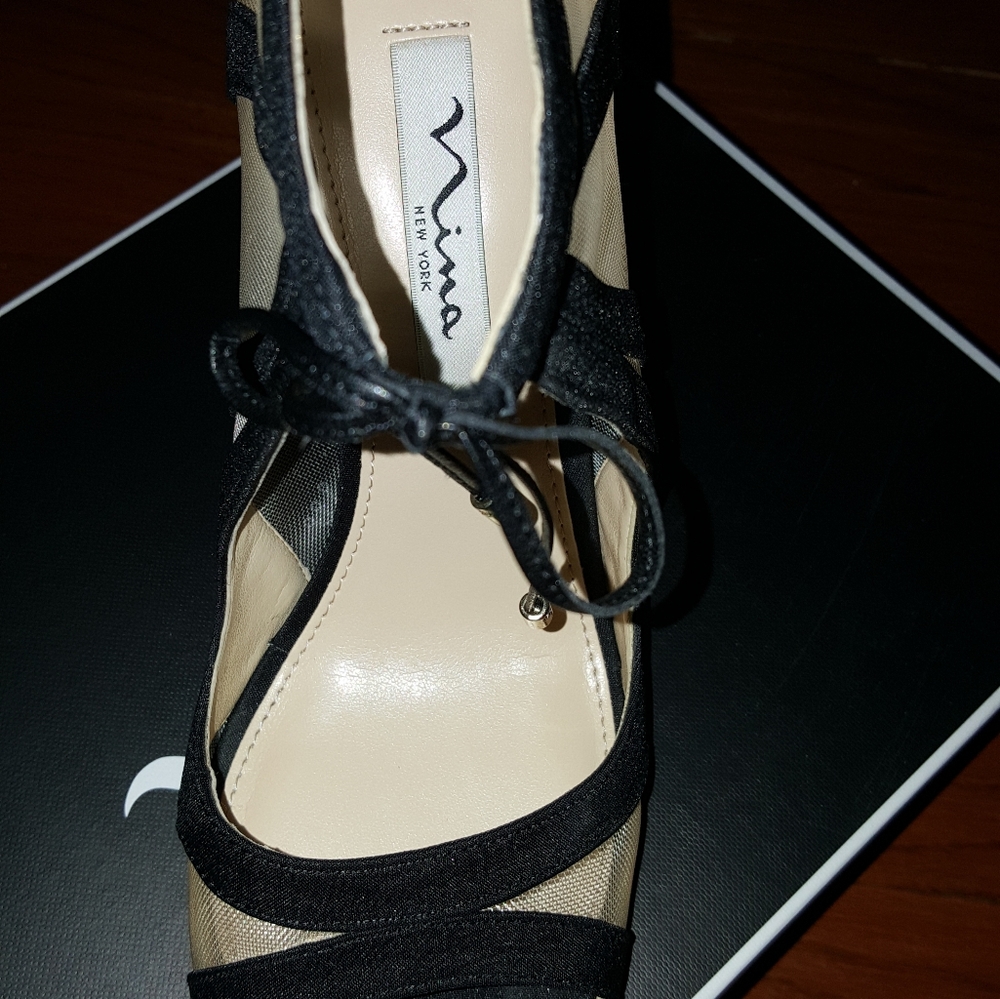 Shoes - Picture 4 of 5